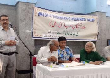 چراغ صبر جلایا تو گھر میں اے سیمابؔ٭بکھر گئیں ہیں ہر اک سمت برکتیں کیسی