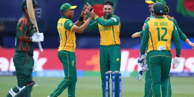 ٹی ٹوئنٹی ورلڈکپــــــــــ:  جنوبی افریقہ نے دلچسپ مقابلے کے بعد بنگلہ دیش کو 4 رنز سے دی شکست