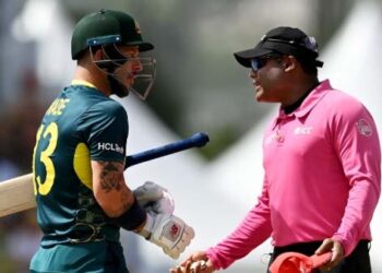 آئی سی سی کے ضابطہ اخلاق کی خلاف ورزی پر میتھیو ویڈ کی سرزنش