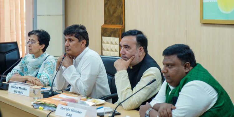 کجریوال حکومت کے وزراء کی ہنگامی میٹنگ