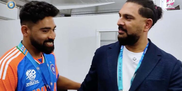 سکسر کنگ نے محمد سراج کو بیسٹ فیلڈر آف دی میچ کا ایوارڈ دیا