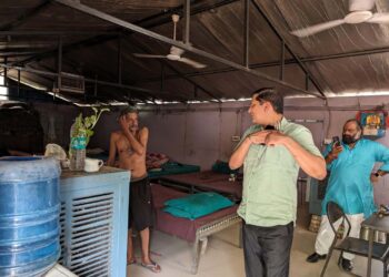 سوربھ بھاردواج نے رین بسیروں کا معائنہ کیا