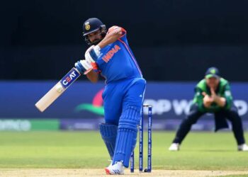 ہندوسانی گیندبازوں کی تباہ کن بالنگ، آئرلینڈ کو 8 وکٹوں سے ہراکر ٹیم انڈیا کا فاتحانہ آغاز