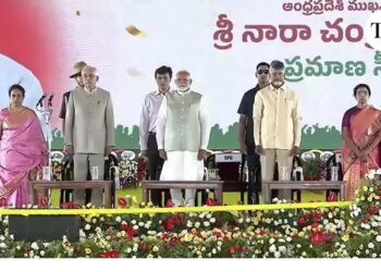 چندرابابو نائیڈو نے آندھرا پردیش کے وزیراعلی کے طور پر حلف لیا