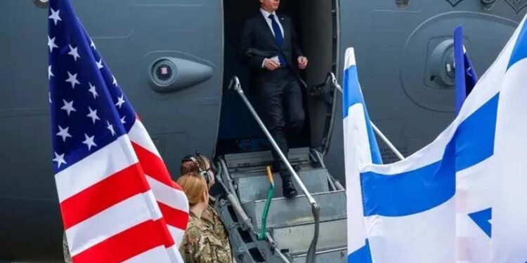 امریکی وزیر خارجہ انٹونی بلنکن مشرق وسطیٰ کے دورے پر مصر پہنچ گئے