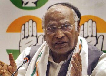 صدر جمہوریہ کے خطاب میں عوامی مسائل کا ذکر نہیں: کھڑگے