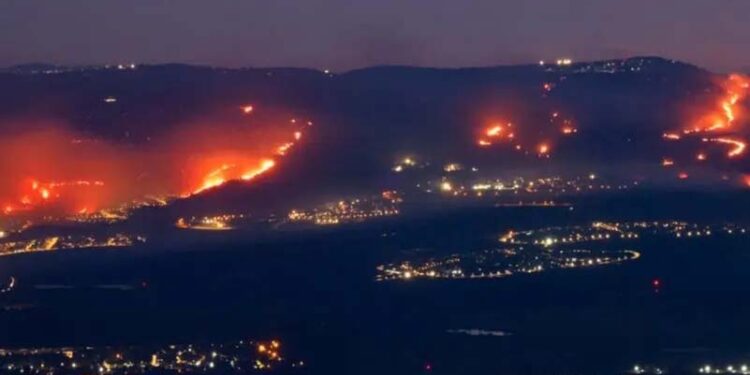 جنوبی لبنان سے بمباری کے نتیجے میں شمالی اسرائیل میں آگ بھڑک اٹھی