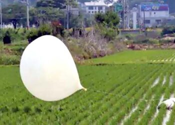 کچرے سے بھرے مزید 350 بالون جنوبی کوریا پہنچ گئے