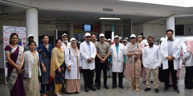 یوم تمباکو نوشی پر مخالف اے ایم یو میں بائیک ریلی