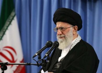 ہم آپ کے خط سے بہت متاثر ہوئے ہیں، بیلجيئم کے نوجوانوں کا رہبر انقلاب اسلامی کے نام جوابی خط