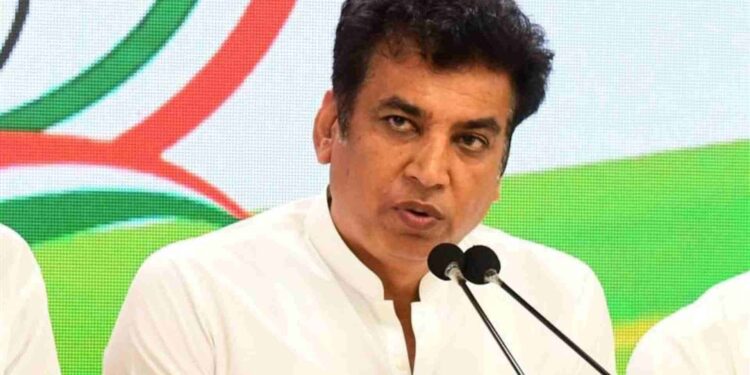 آتشی نے پانی کی آلودگی اور پینے کے پانی کی کمی کیلئے حکام اور پڑوسی ریاستوں کو ذمہ دار ٹھہرایا : دیویندر یادو