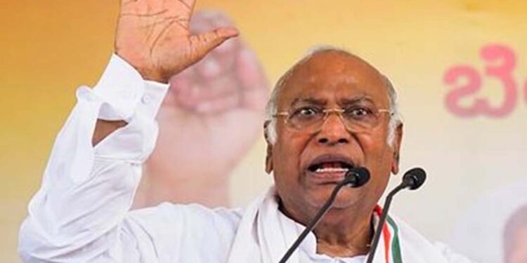 مودی حکومت نے 10سال میں آئین کا قتل کیا: کانگریس