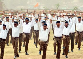 آر ایس ایس کی سرگرمیوں میں  سرکاری ملازمین کی شرکت پر پابندی ہٹا دی گئی