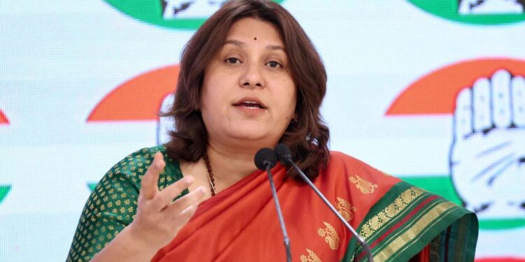 بڑھتی ہوئی مہنگائی اور بے روزگاری بڑے چیلنجز