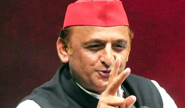 اکھلیش یادو نے کیشو پرساد موریہ کو دیا آفر