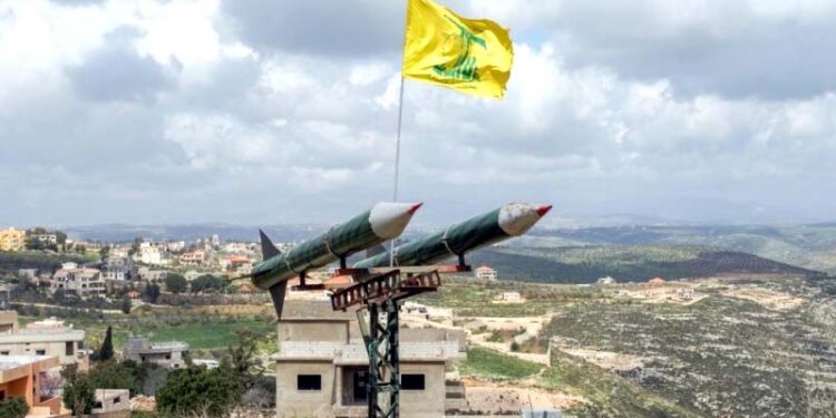 حزب اللہ نے اسرائیلی فوجی ہیڈ کوارٹرز پر 100سے زیادہ راکٹوں سے بمباری کی