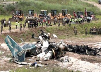 نیپال میں ٹیک آف کے دوران طیارہ تباہ ہونے سے 18 افراد ہلاک، پائلٹ مجزاتی طور پر محفوظ