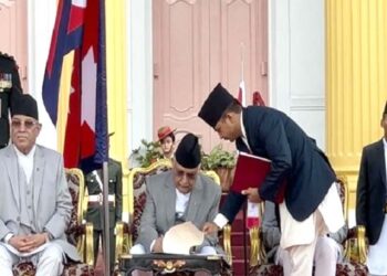 اولی نے 21 وزراء کے ساتھ نیپال کے نئے وزیر اعظم کے طور پر حلف لیا