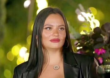 قیدی کیساتھ جنسی تعلقات کی ویڈیو وائرل؛ برطانیہ کی خاتون جیلر پر فرد جرم عائد