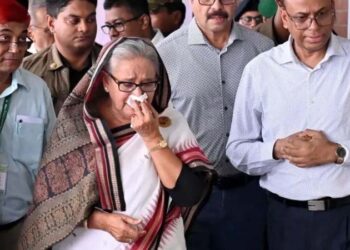 بنگلادیشی وزیر اعظم شیخ حسینہ واجد مستعفی،روتے ہوئی پہنچی بھارت