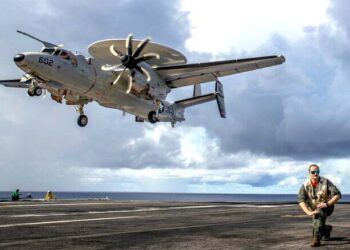 امریکہ ایران کے مشرق وسطیٰ میں ممکنہ حملے کے لیے تیار ہے: وائٹ ہاؤس