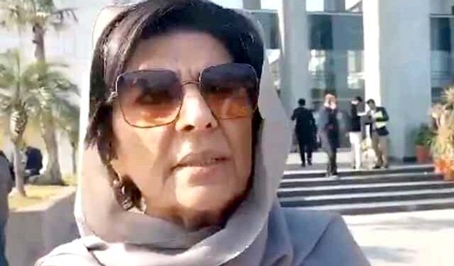 پی ٹی آئی کی موجودہ لیڈرشپ عمران خان کو جیل سے نکالنا نہیں چاہتی، علیمہ خان