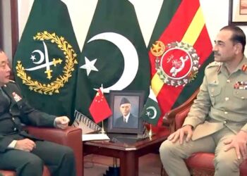 جنرل عاصم منیر سے چینی بری فوج کے سربراہ کی ملاقات، باہمی دلچسپی کے امور پر تبادلہ خیال