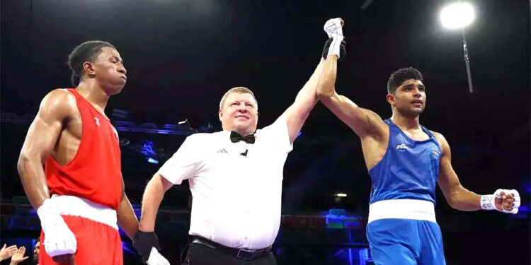 باکسر نشانت دیو کوارٹر فائنل میں پہنچ گئے، تمغے سے صرف ایک جیت دور