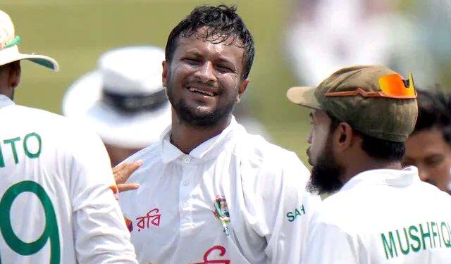 رضوان پر بال پھینکنے پر شکیب الحسن پر میچ فیس کا 10 فیصد جرمانہ