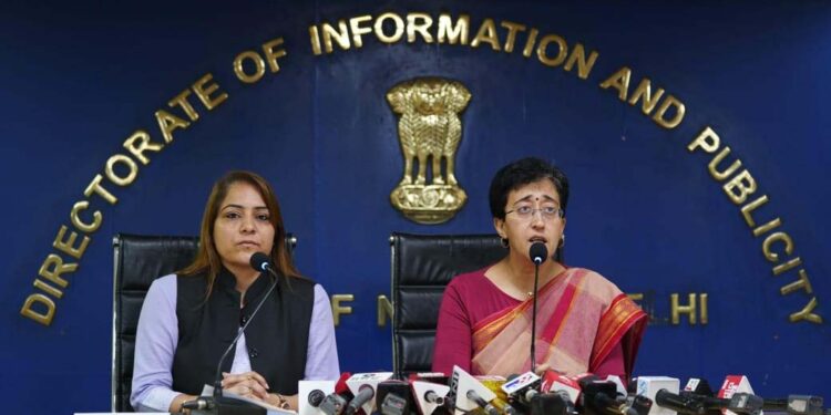 کجریوال حکومت کوچنگ اداروں کی من مانی کو روکنے کیلئے قانون لائے گی