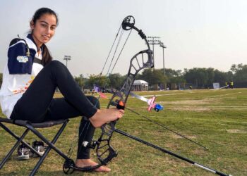 شیتل دیوی پیرا اولمپک تیر اندازی ایونٹ کے کوارٹر فائنل میں