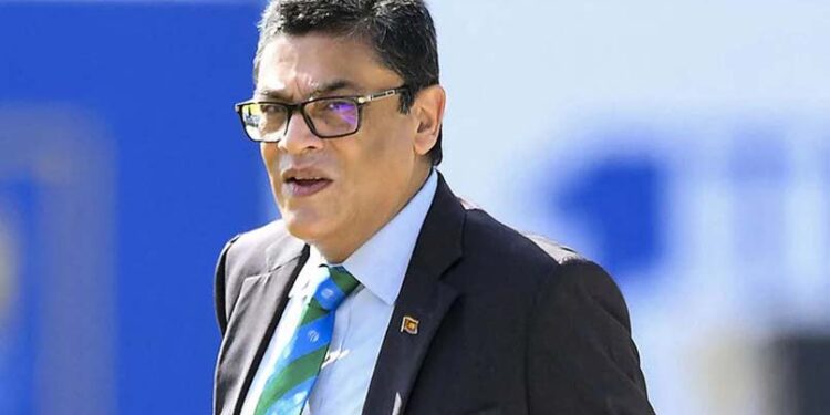 رنجن مدوگلے کے بطور ریفری چار سو ایک روزہ بین الاقوامی میچ مکمل