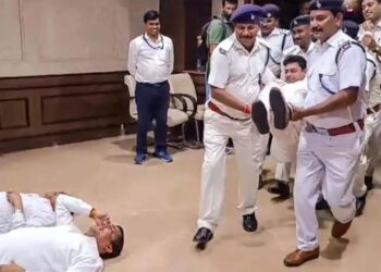 جھارکھنڈ اسمبلی سے بی جے پی کے 18رکان معطل