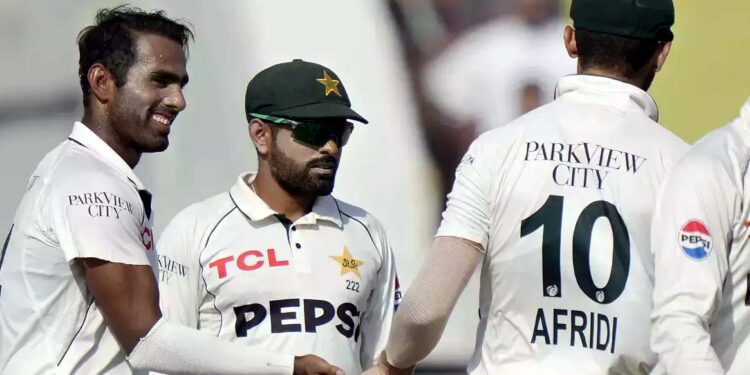پہلی اننگ میں بڑے اسکور کے باوجود پاکستان کو راولپنڈی میں شکست