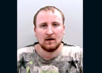 مساجد کو نذرآتش کرنے اور نمازیوں کو قتل کرنے کی دھمکی، برطانوی شہری کو سزا