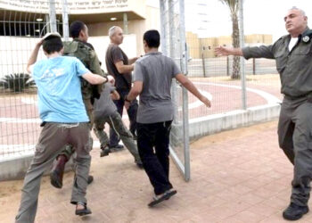 حیفا کے شہری 6 دن تک خوراک اور پانی ذخیرہ کریں، صیہونی حکومت کے حیفا شہر کے میئر کا اعلان