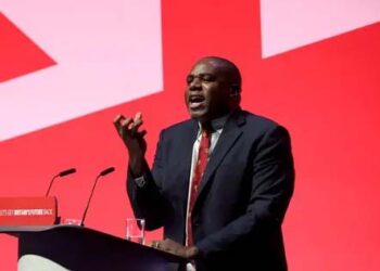 لبنان اور اسرائیل تباہ کن جنگ کے دہانے پر کھڑے ہیں: برطانیہ