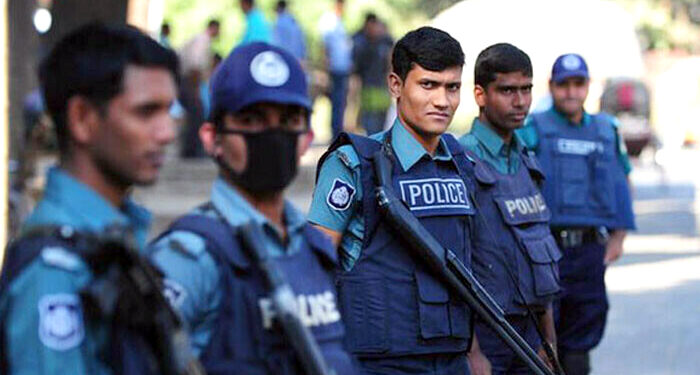 بنگلہ دیشی پولیس اہلکار انتقامی کارروائیوں سے خوفزدہ، 5ویں دن بھی تھانے نہ کھل سکے