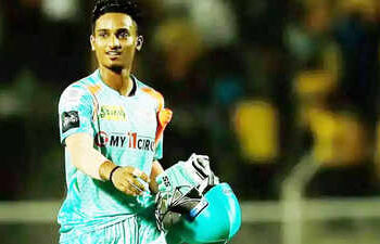 آیوش بدونی نے 39 گیندوں میں سنچری اسکور کی