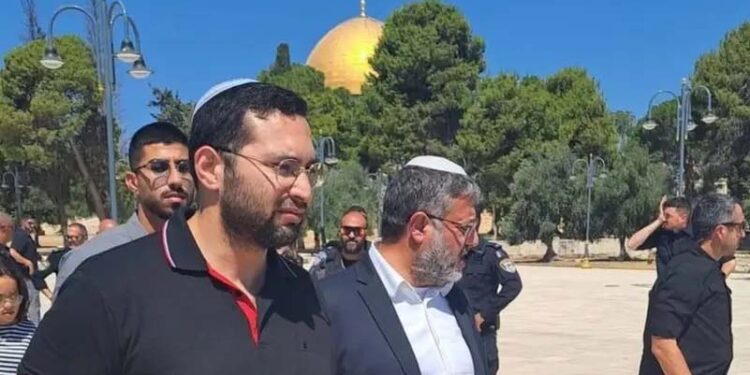 مسجد الاقصیٰ پر سیکڑوں اسرائیلی آبادکاروں کی چڑھائی، حالات کشیدہ