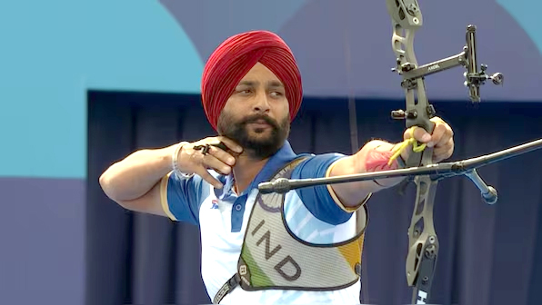 صدر، نائب صدر اور وزیراعظم نے ہرویندر سنگھ کو دی مبارکباد