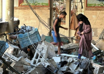 اسرائیلی فوج کی اسکول پر وحشیانہ بمباری میں 16 فلسطینی شہید