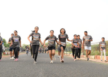 فٹنس، اتحاد اور کمیونٹی کی شرکت کو فروغ دینے کے لیے میراتھن میں دو ہزار رنرز دوڑے