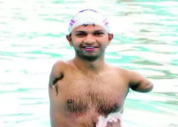بلند حوصلے کو سلام، ہاتھوں کے بغیر تیراکی میں جیتا تین گولڈ میڈل