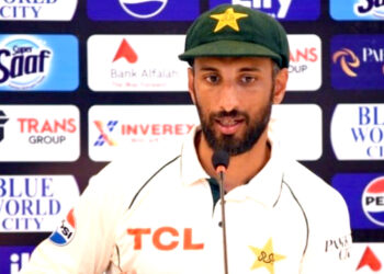کھلاڑیوں کو بیک کرنے میں میری جگہ بھی چلی جائے تو دکھ نہیں : شان مسعود