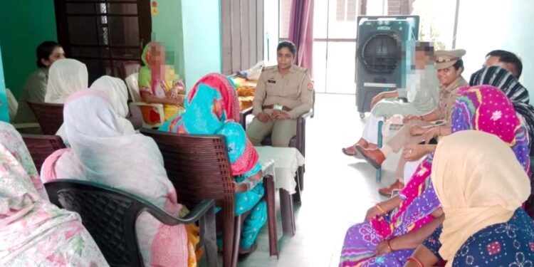 سینئرسپرنٹنڈنٹ آف پولیس مظفر نگر کی ہدایت پرمشن شکتی اور شکتی دیدی مہم ضلع کے تمام تھانوں کی اینٹی رومی ٹیموں نے چلائی