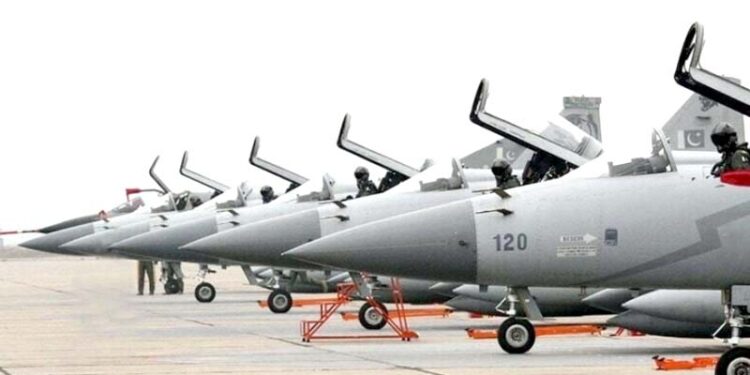 پاکستان کی آذربائیجان کو جے ایف-17 طیاروں کی فروخت