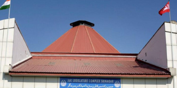 جموں کشمیر میں اسمبلی انتخابات کا پہلا مرحلہ ، تیاریوں کو حمتی شکل دینے کا کام جاری