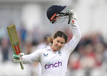 ٹمی بیو مونٹ دوسری مرتبہ150 رن سے بڑی اننگ کھیلی