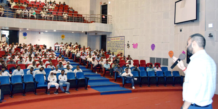 اسسٹنٹ پریذائیڈنگ آفیسر خلوص و ایمانداری سے دیں ڈیوٹی کو انجام